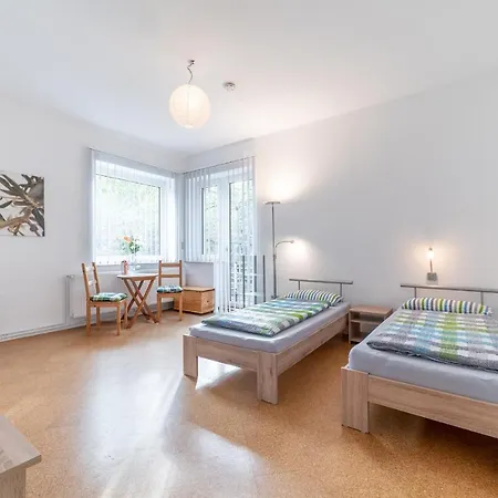 Id 6895 - Private * Hannover